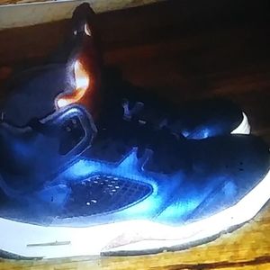 Air Jordan Retro 5 bronze and blue